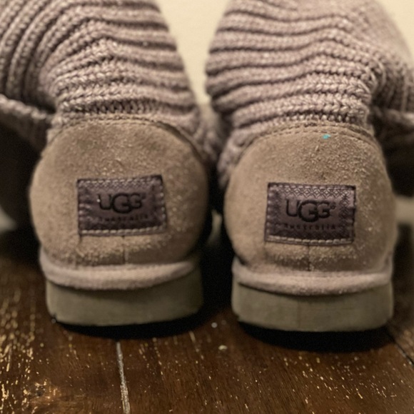 Knit UGGS - Picture 3 of 5